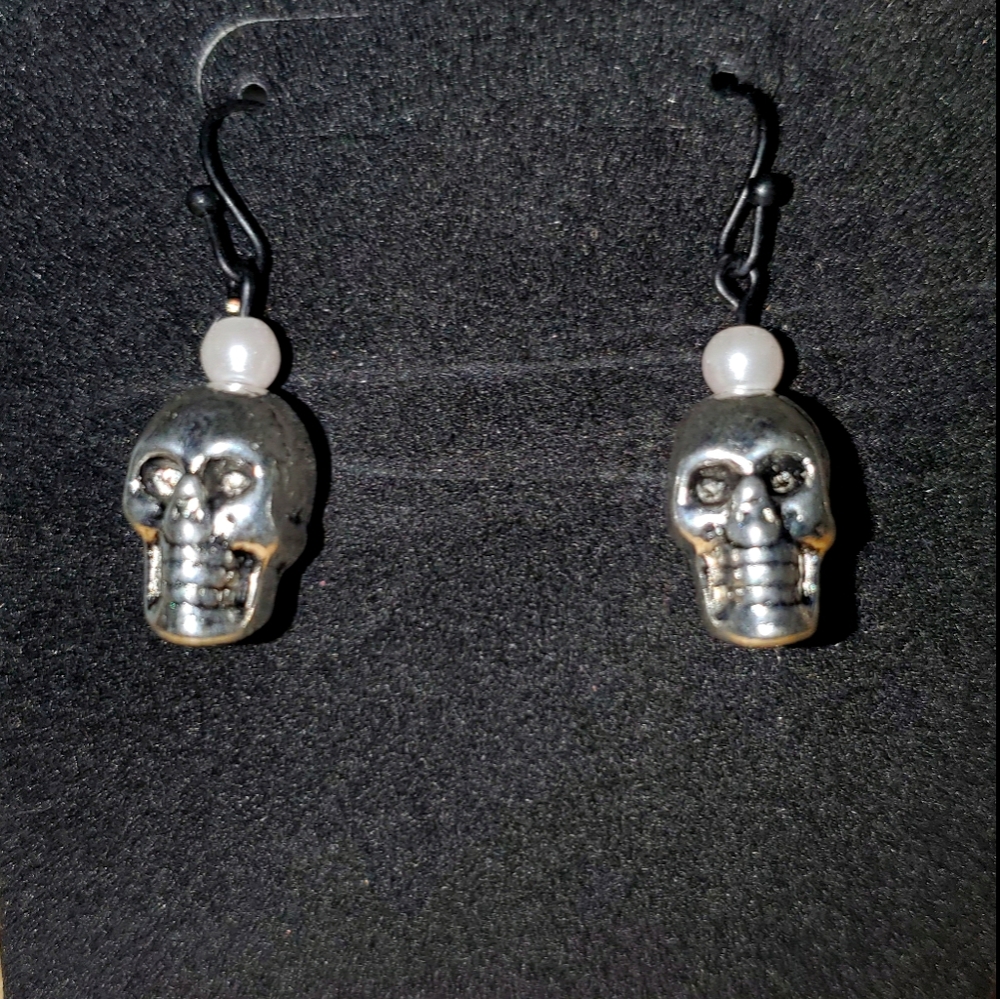 Halloween earrings NWOT